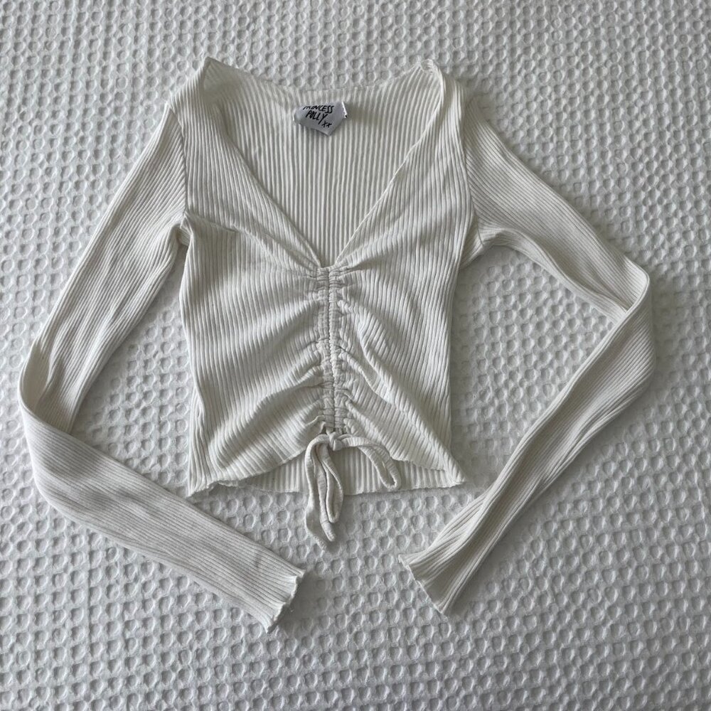 Princess Polly - Cream Ribbed Cropped Longsleeve Shirt